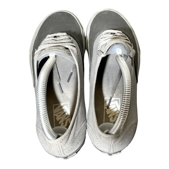 Vans Gray Two Tone Lace Up Sneakers Off The Wall Men size 6.5 and Women 8.0 - Picture 7 of 12